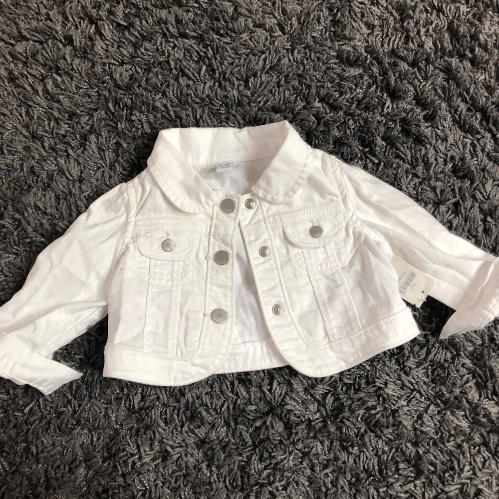 New Baby Gap white denim jacket 6-12
